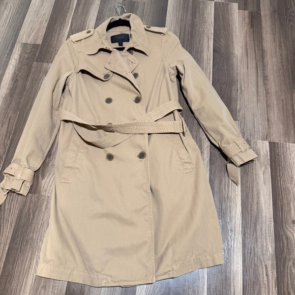 J. Crew women’s Beige belted Short Trench Coat - Picture 3 of 8